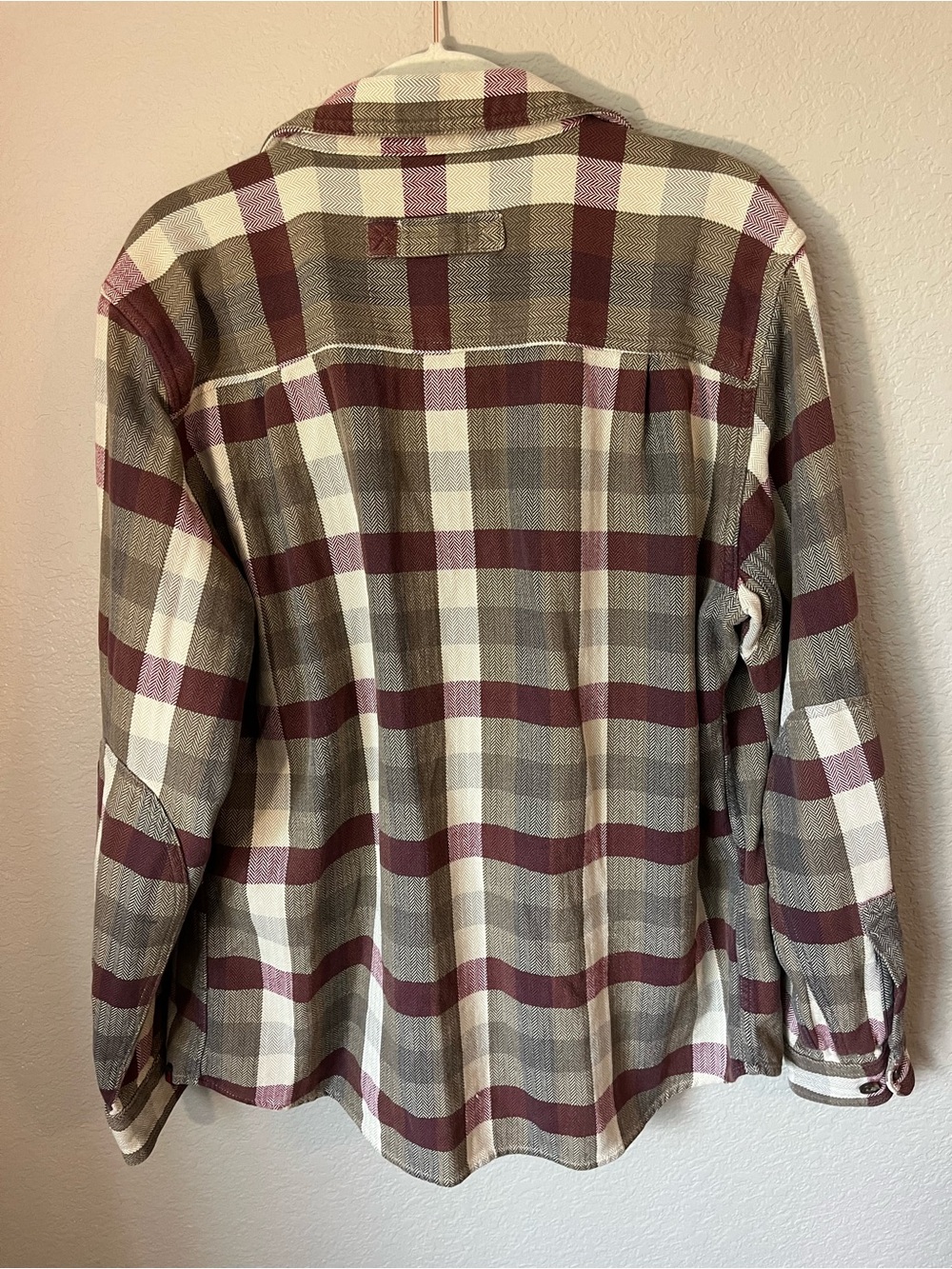 Woolrich Mens M Herringbone Plaid Flannel Shirt Burgundy Gray Heritage Outdoor - Picture 4 of 11
